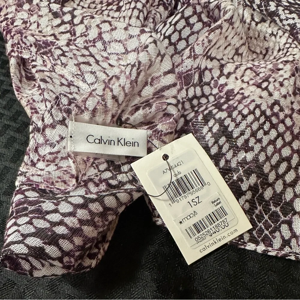 Calvin Klein Scarf Purple and Pink With Gray New With Tags - Picture 3 of 7